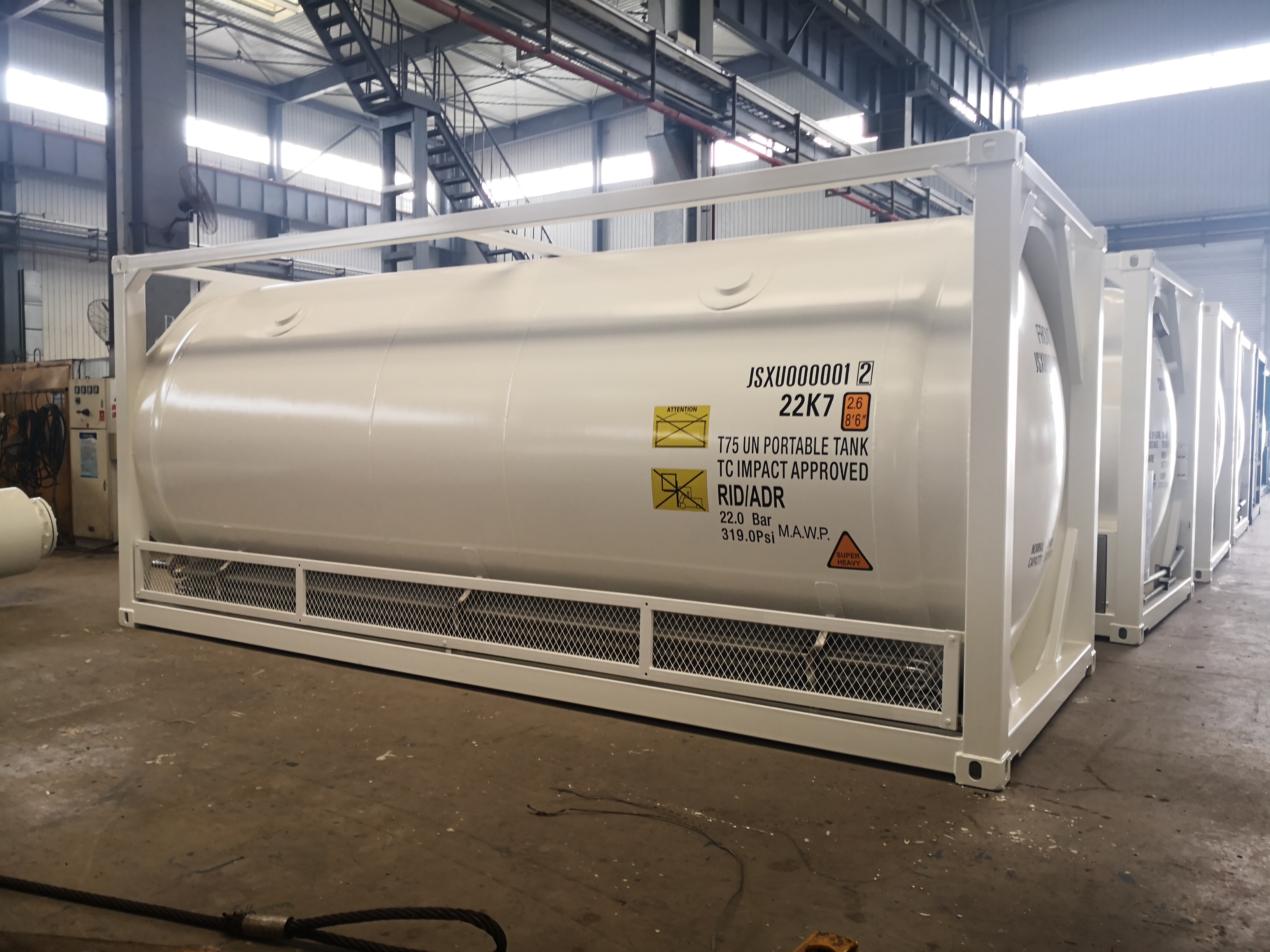 T75 20' 40‘’Tank Container for Cryogenic Liquid Gas LO2 LN2 LAr LNG And LCO2 Tank Container For Sale