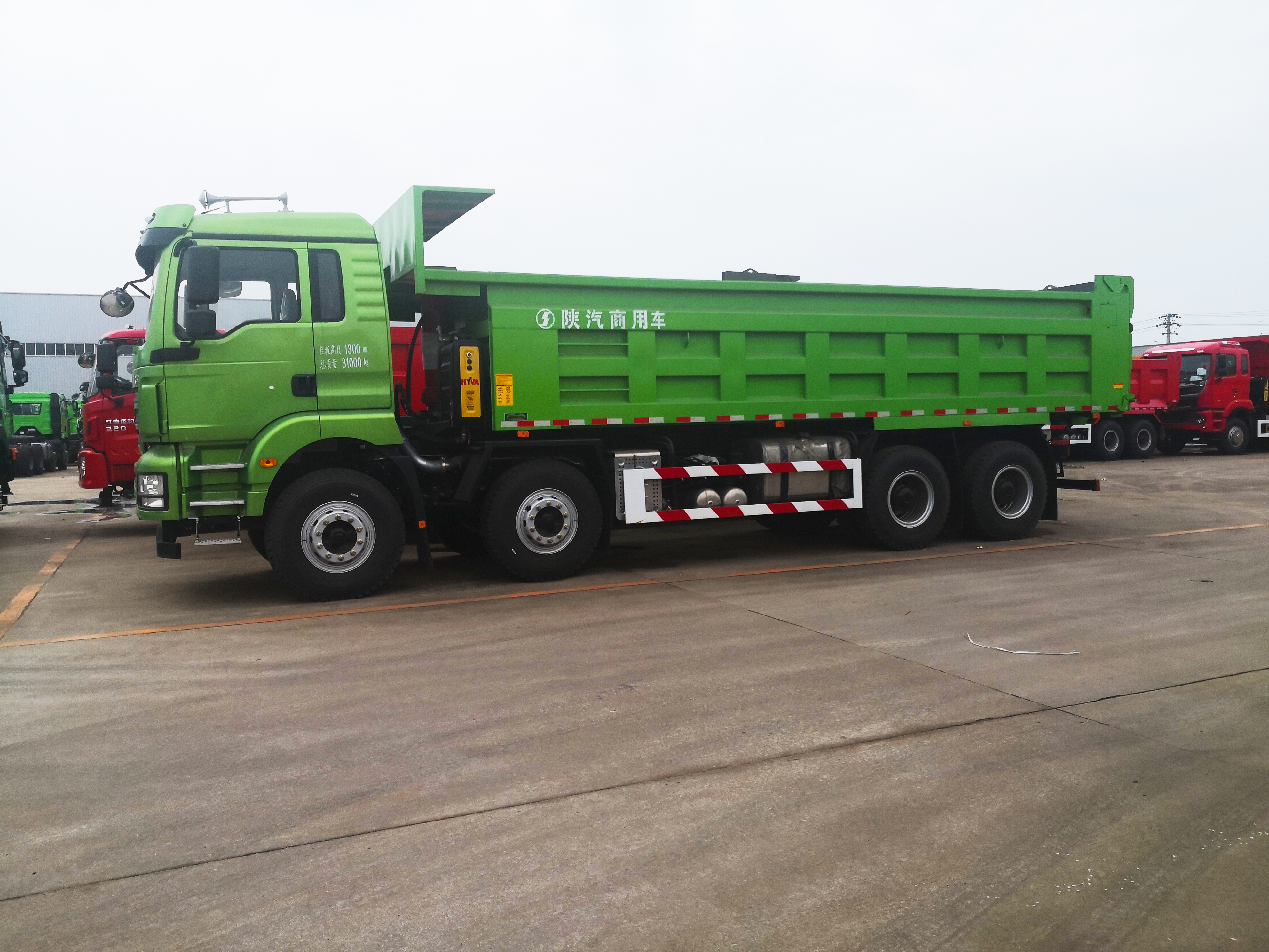 Shacman 8X4 Mining Mine Tipper Dump Truck 60Ton Customized New Brand
