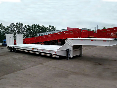 Compete Price 3 Axles Lowboy Low Bed Truck Semi Trailer in China