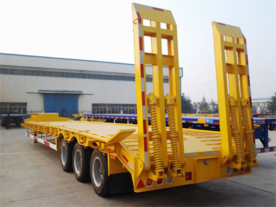 Yellow Best Price 3 Axle 40 Ton Low Bed Truck Semi Trailer